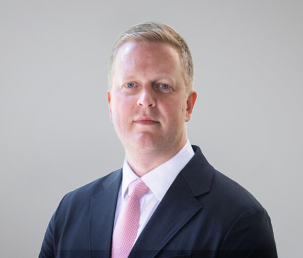 Portrait Andrew Dean
