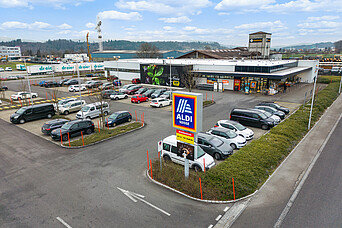 business: Feldstrasse 5 / Industriestrasse 21, Oberentfelden