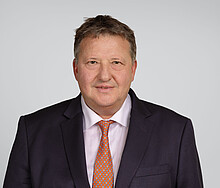 Portrait Adrian Schenker
