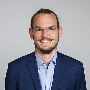 Christian Trippel, Compliance Officer