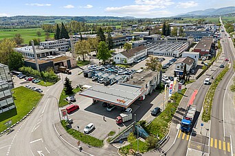 business: Gurzelenstrasse, Bellach